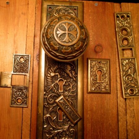 Bronze Entry Doorknob Set